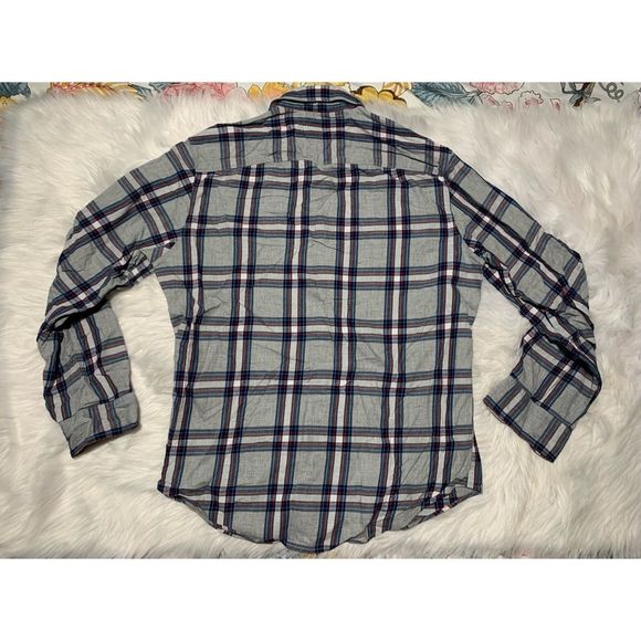 Tommy Hilfiger button up - Picture 2 of 9